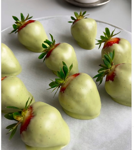 How to Make Matcha White Chocolate Strawberries: A Sweet and Unique Treat